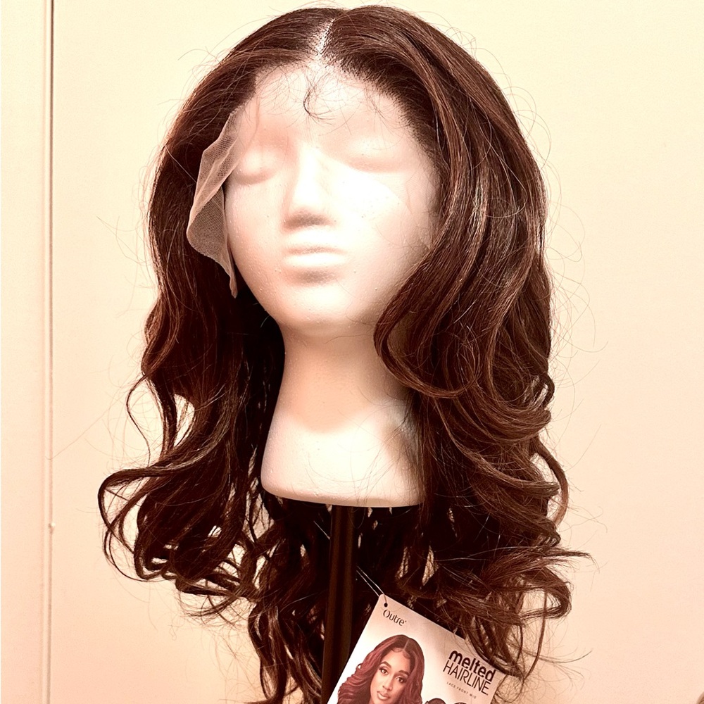 Outre Melted Hairline DRFF Chocolate Toffee 20” Synthetic Wig